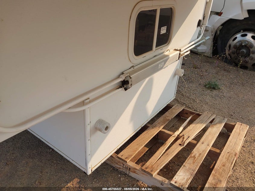 2010 PALOMINO CAMPER auction photo 7