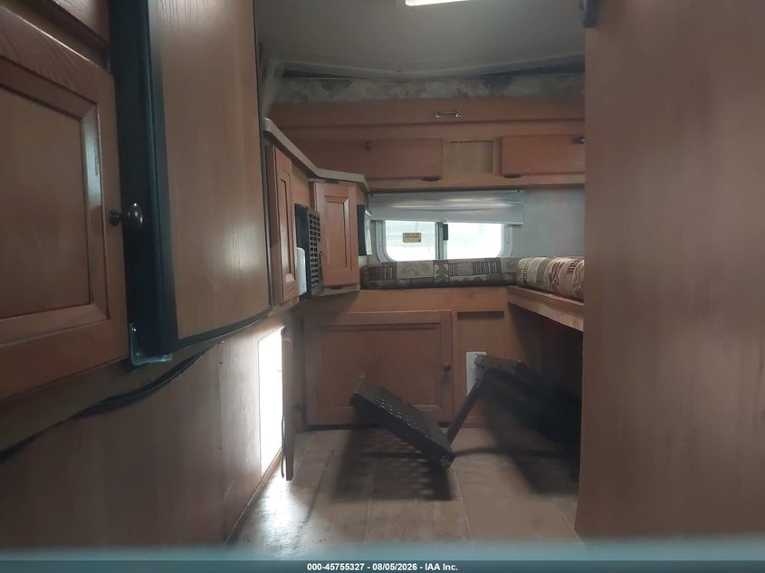 2010 PALOMINO CAMPER auction photo 8