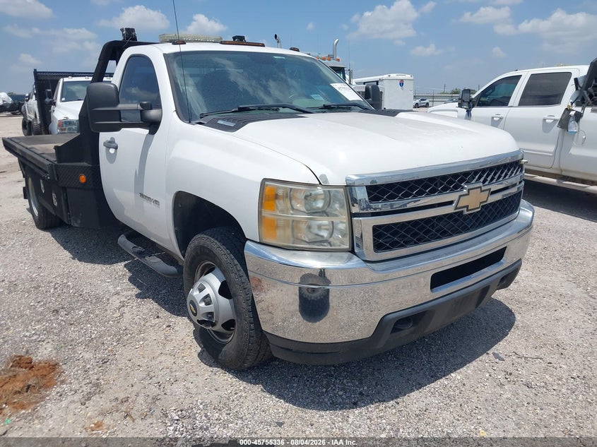 2011 CHEVROLET SILVERADO 3500HD CHASSIS auction photo 1