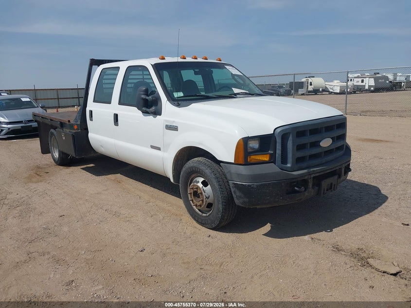 2007 FORD F-350 CHASSIS auction photo 1