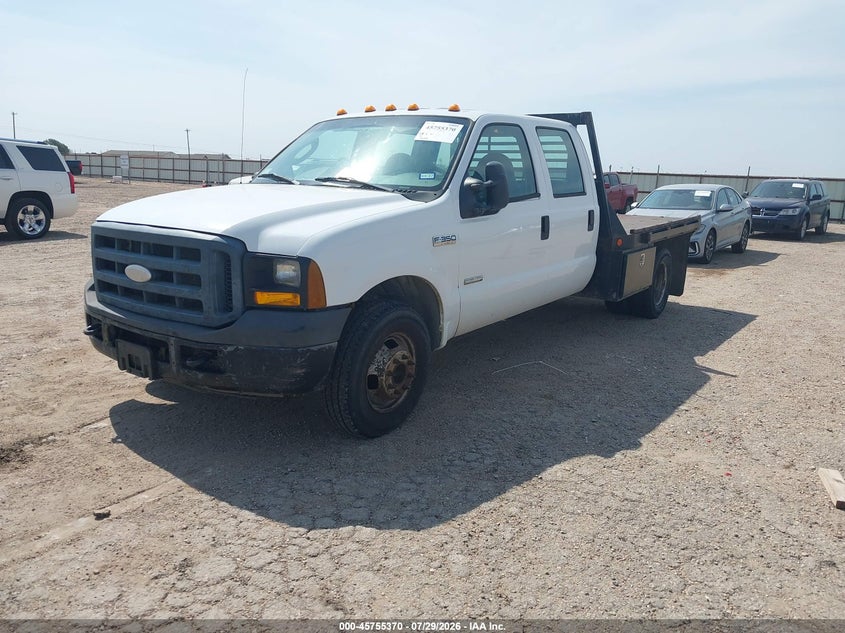 2007 FORD F-350 CHASSIS auction photo 2