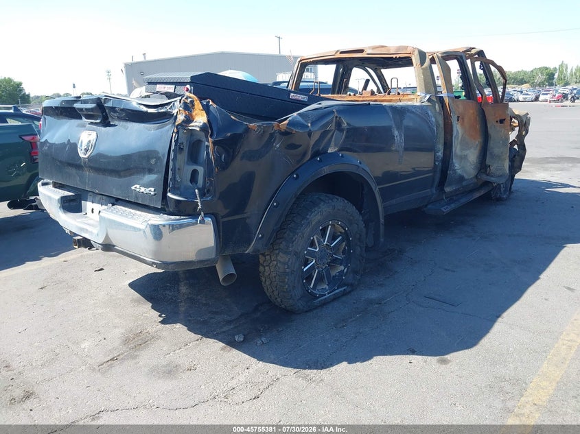 Vin: 3c6ur5hl2lg308135, lot: 46254103, ram 2500 tradesman  4x4 8' box 20204