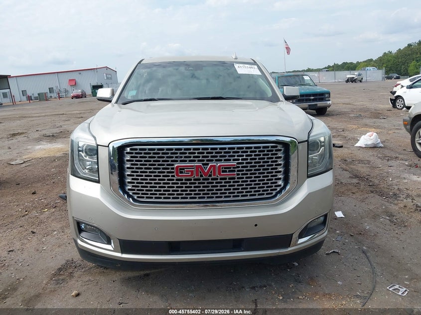GMC YUKON XL 1500 - zdjęcie 12