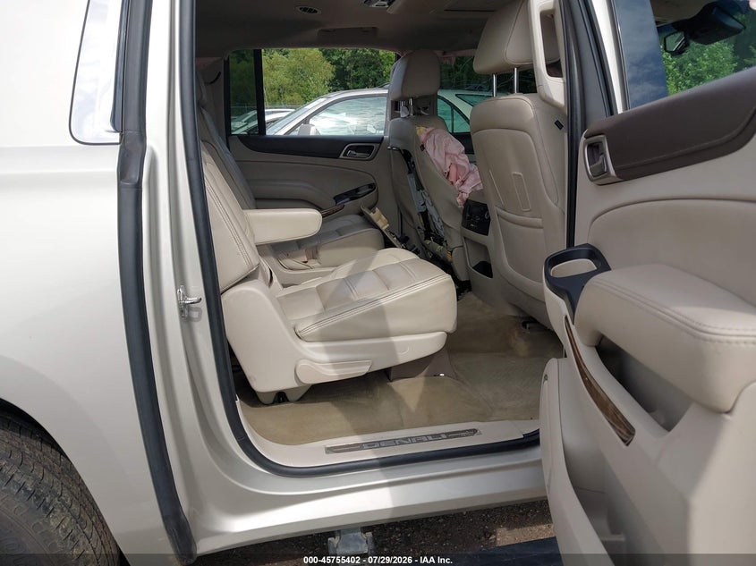 GMC YUKON XL 1500 - zdjęcie 8