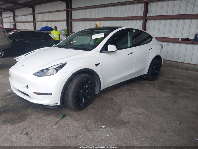 2024 TESLA MODEL Y auction photo 2