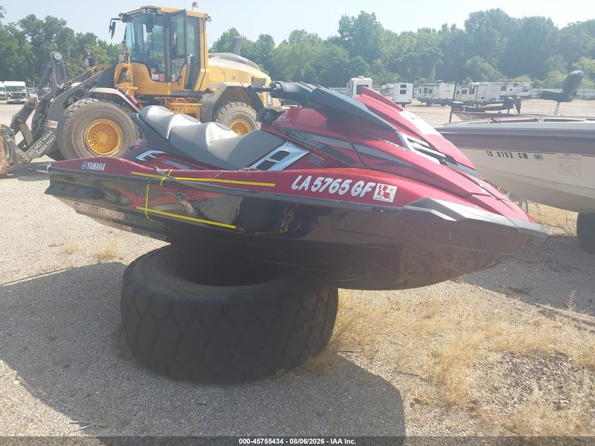2014 YAMAHA FX CRUISER auction photo 1