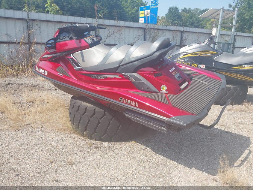 2014 YAMAHA FX CRUISER auction photo 3
