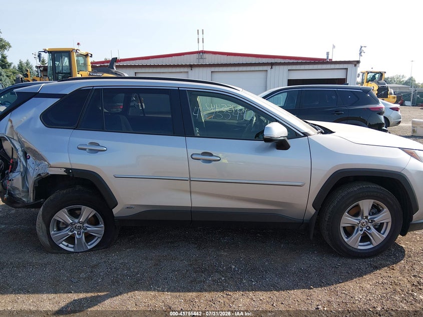 TOYOTA RAV4 HYBRID - zdjęcie 13