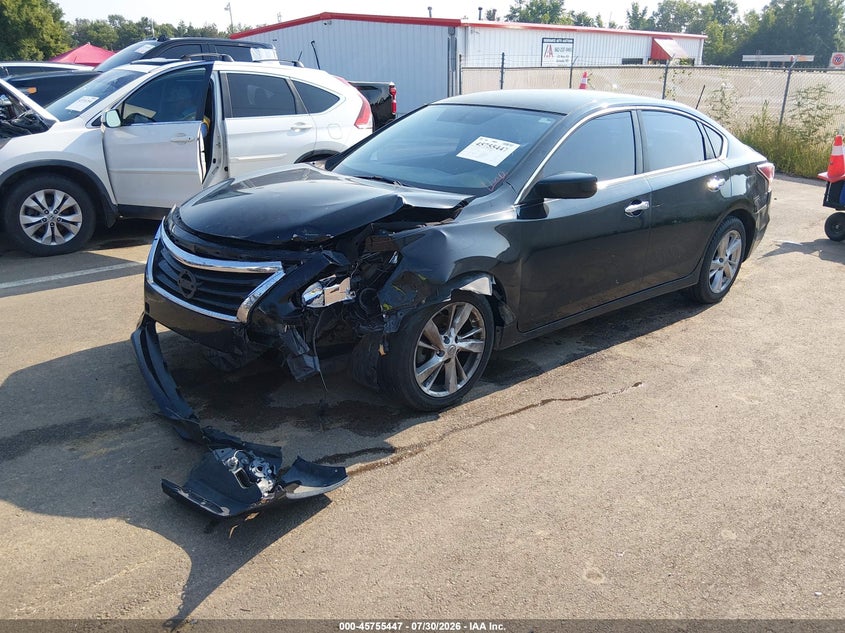 2015 Nissan Altima, Left Front, IAAI, VIN 1N4AL3AP9FC116142 — photo 2