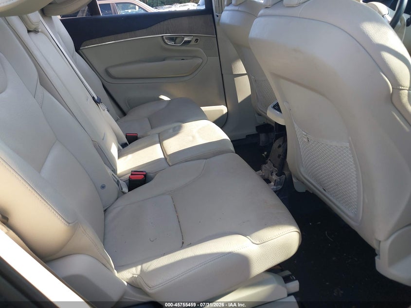 2023 VOLVO XC90 RECHARGE PLUG-IN HYBRID auction photo 8