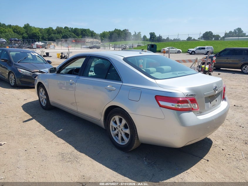 Vin: 4t1bf3ekxbu749835, lot: 46254259, toyota camry le 20113