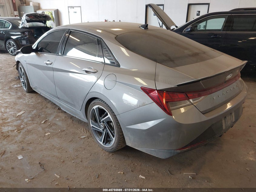2023 HYUNDAI ELANTRA auction photo 3