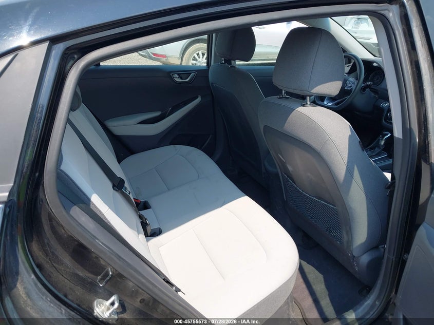 2021 HYUNDAI IONIQ HYBRID auction photo 8