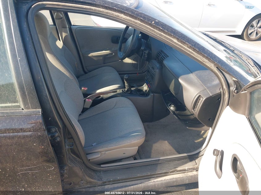 1999 SATURN SL1 auction photo 5