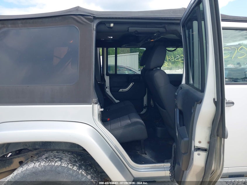 2011 JEEP WRANGLER UNLIMITED auction photo 8