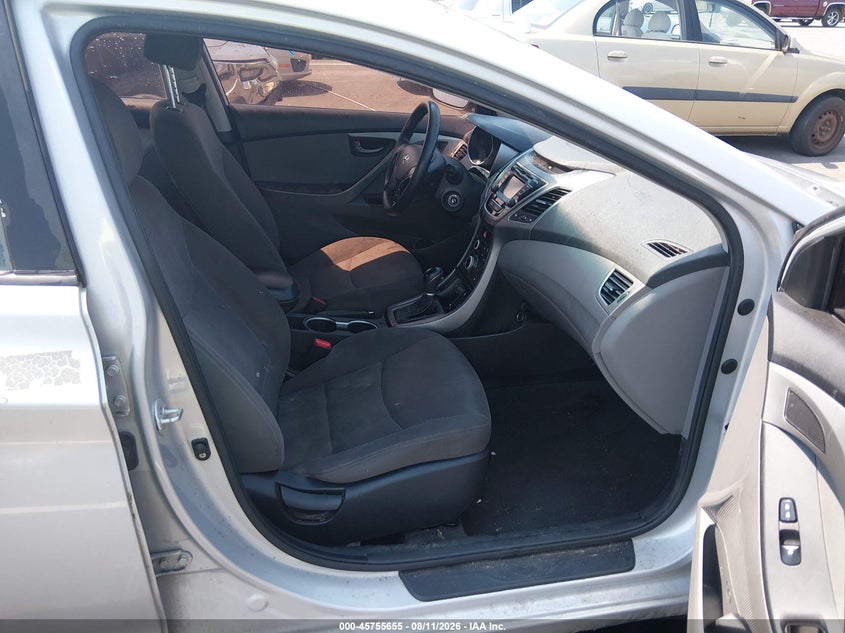 2014 HYUNDAI ELANTRA auction photo 5