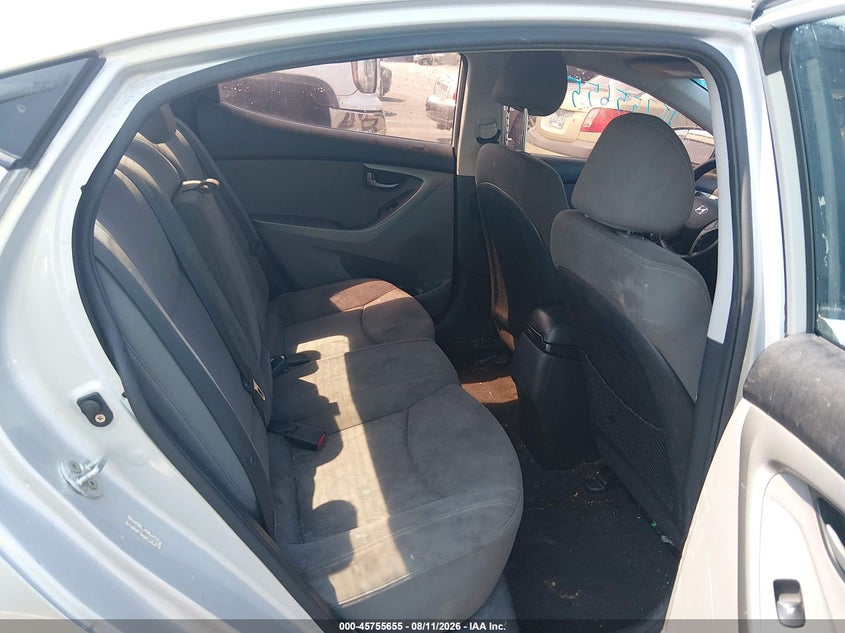 2014 HYUNDAI ELANTRA auction photo 8