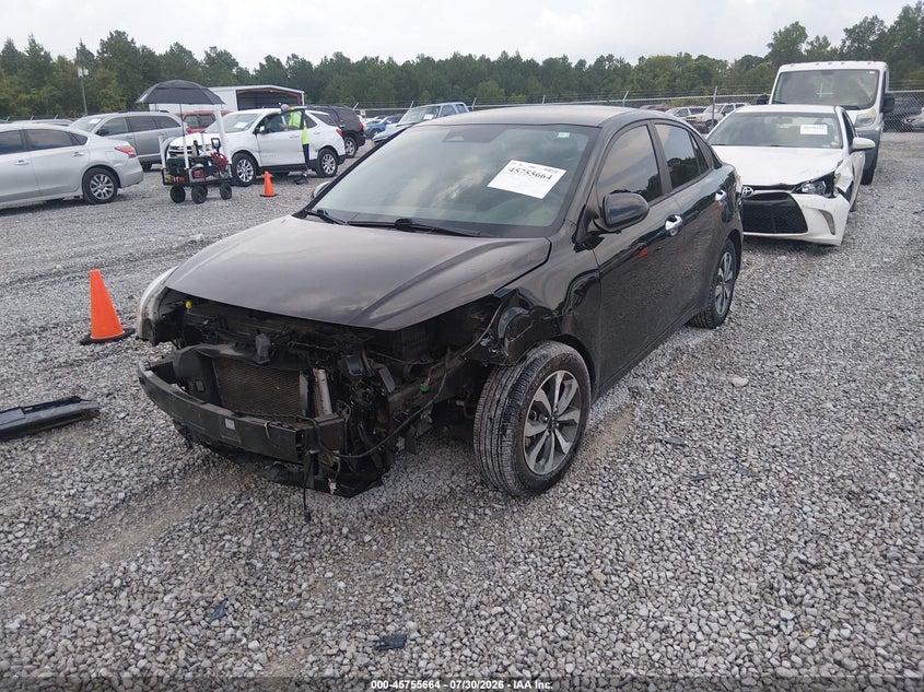 2021 KIA RIO auction photo 2