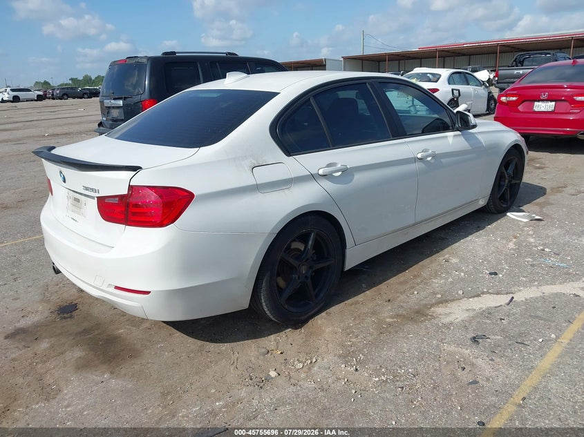 Vin: wba3c1c54ek116781, lot: 46254418, bmw 328i 20144