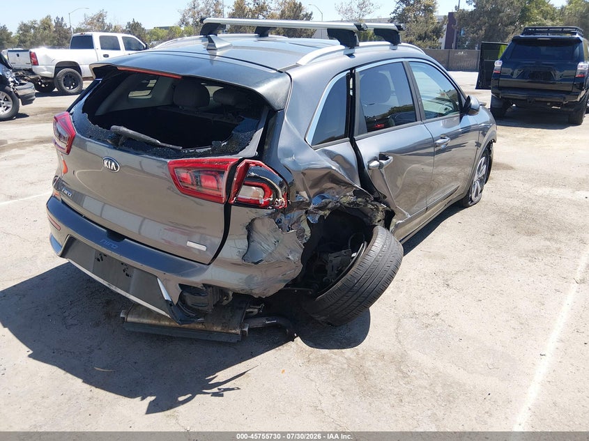 Vin: kndcb3lc6j5137835, lot: 46254452, kia niro lx 20184