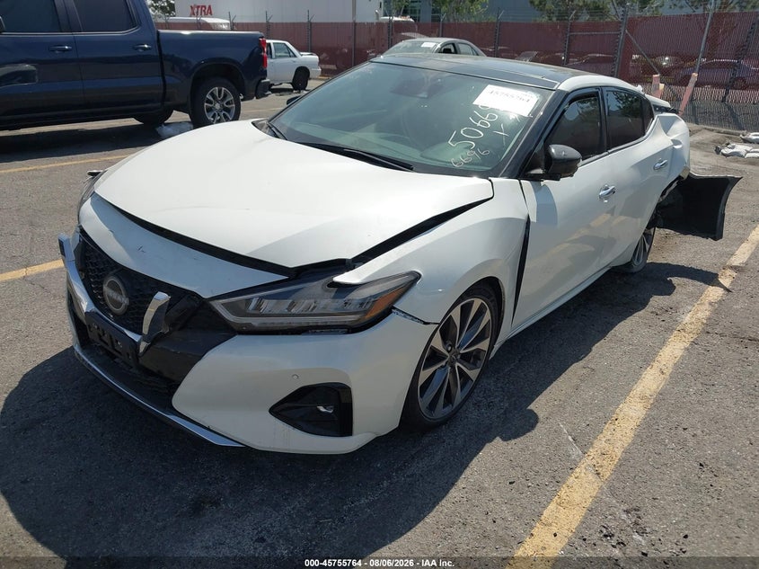 2023 Nissan Maxima, Front & Rear, IAAI, VIN 1N4AA6FV8PC506696 — photo 2