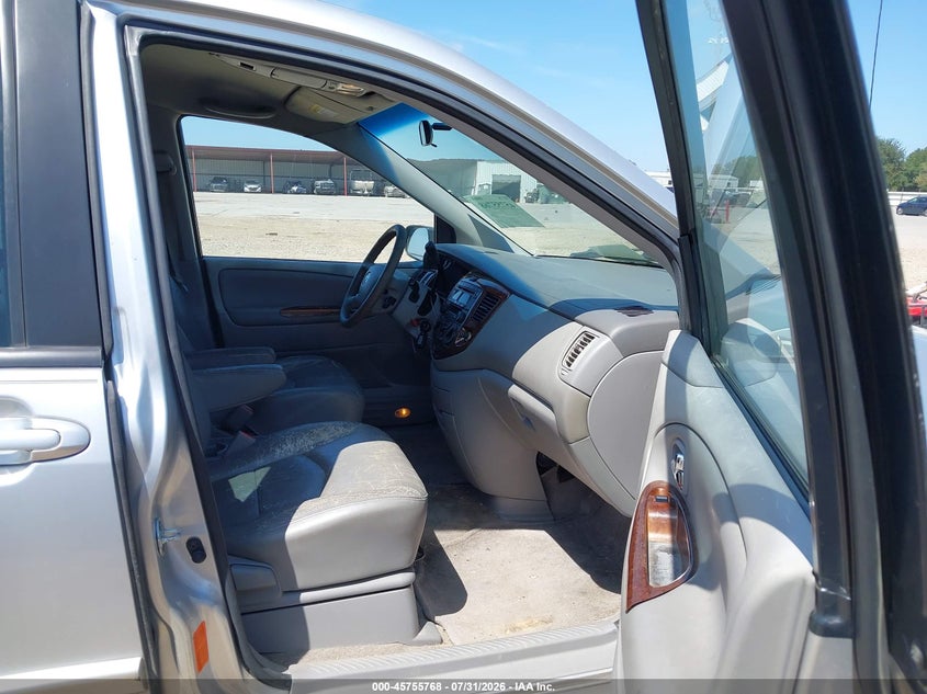 2002 MAZDA MPV auction photo 5
