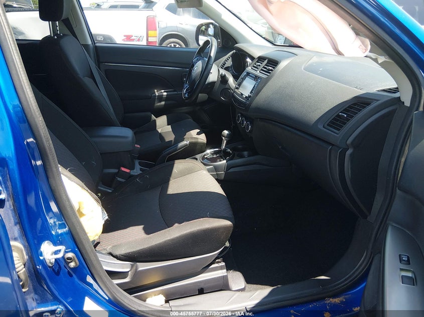 2017 MITSUBISHI OUTLANDER SPORT auction photo 5
