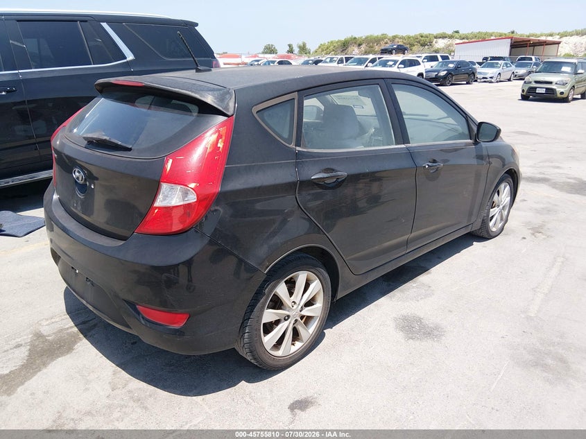 2012 HYUNDAI ACCENT auction photo 4