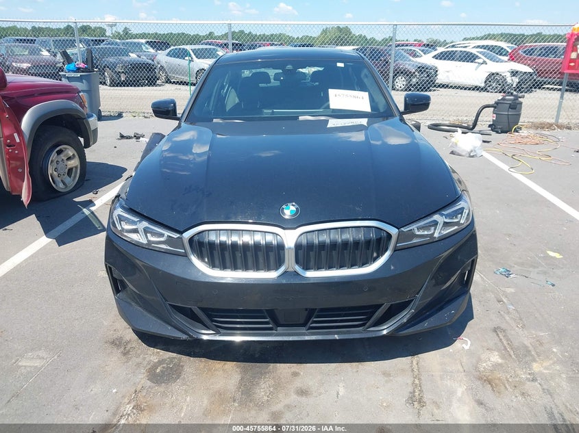 BMW 330I - zdjęcie 12