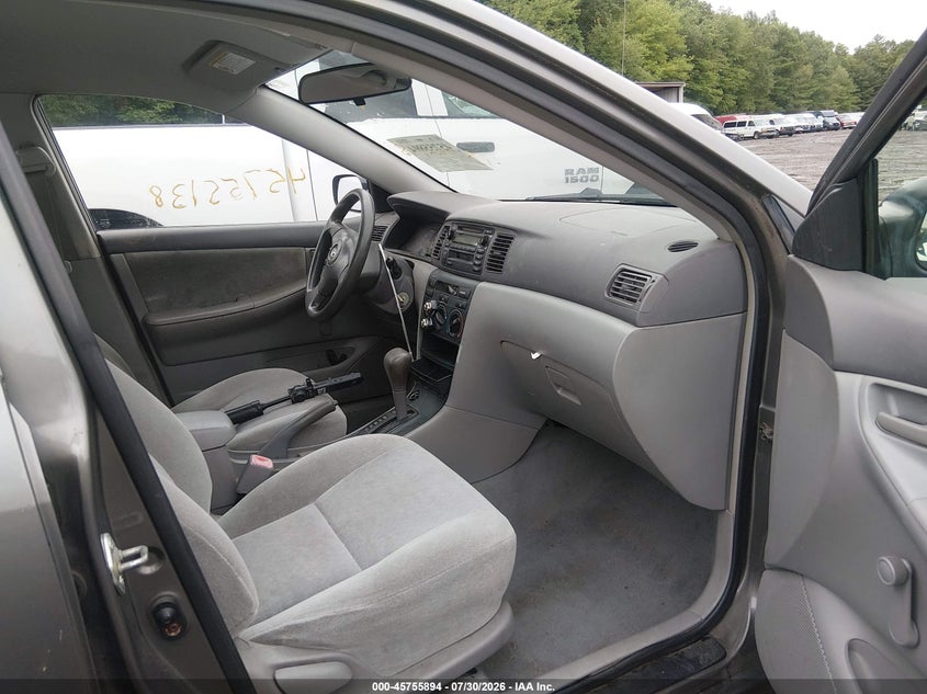 2004 TOYOTA COROLLA auction photo 5