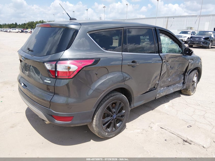 Vin: 1fmcu0gd0huf06860, lot: 46254697, ford escape se 20174