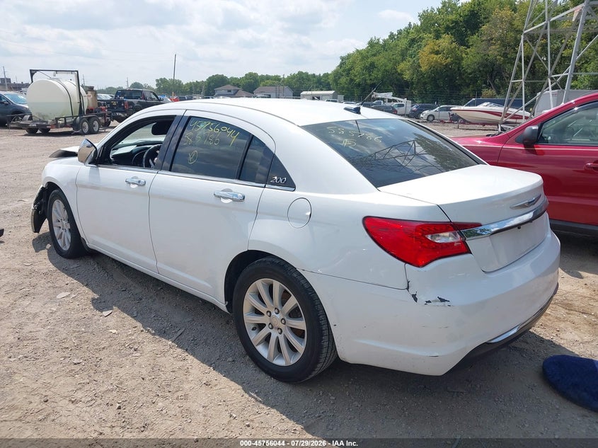 Vin: 1c3ccbcg8dn585786, lot: 46254766, chrysler 200 limited 20133