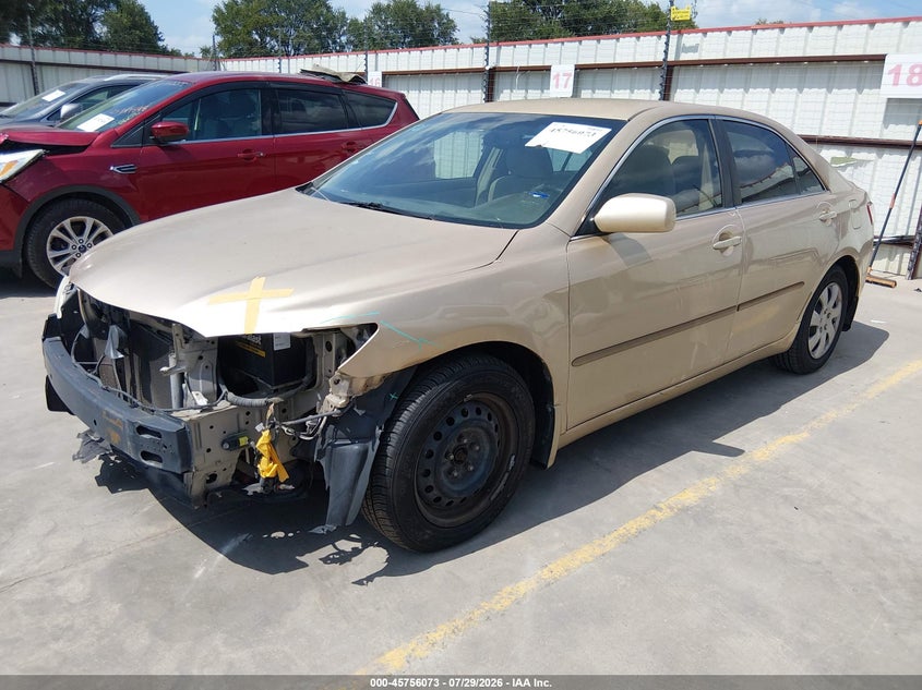 2010 TOYOTA CAMRY auction photo 2