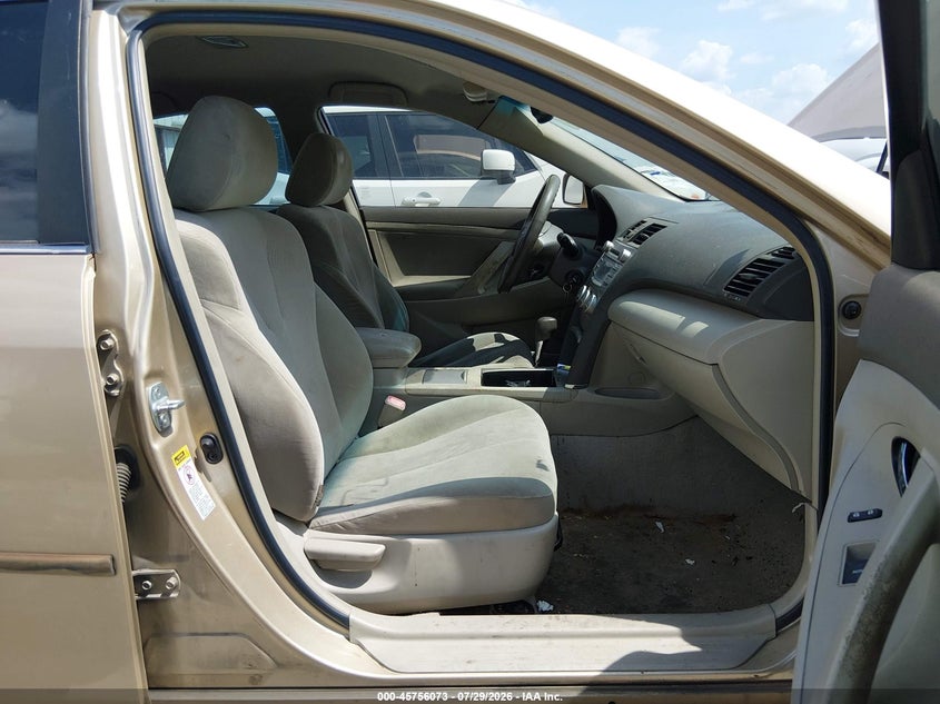2010 TOYOTA CAMRY auction photo 5