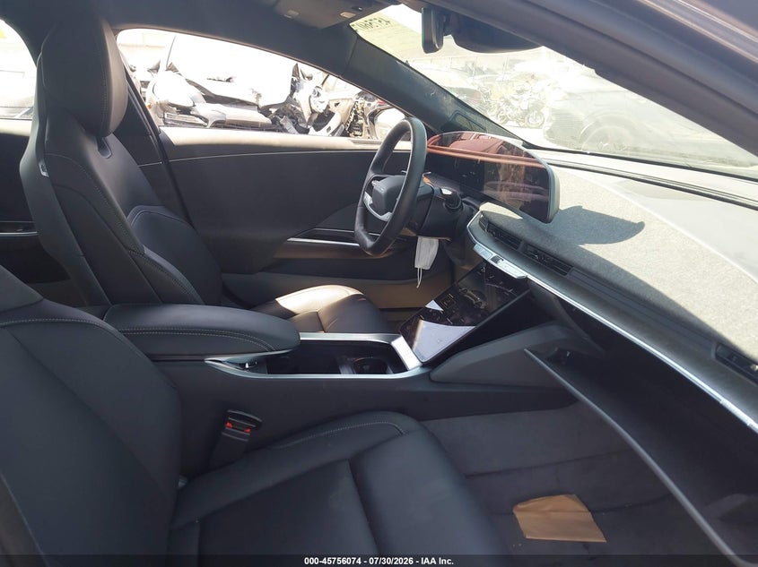 2024 LUCID AIR auction photo 5
