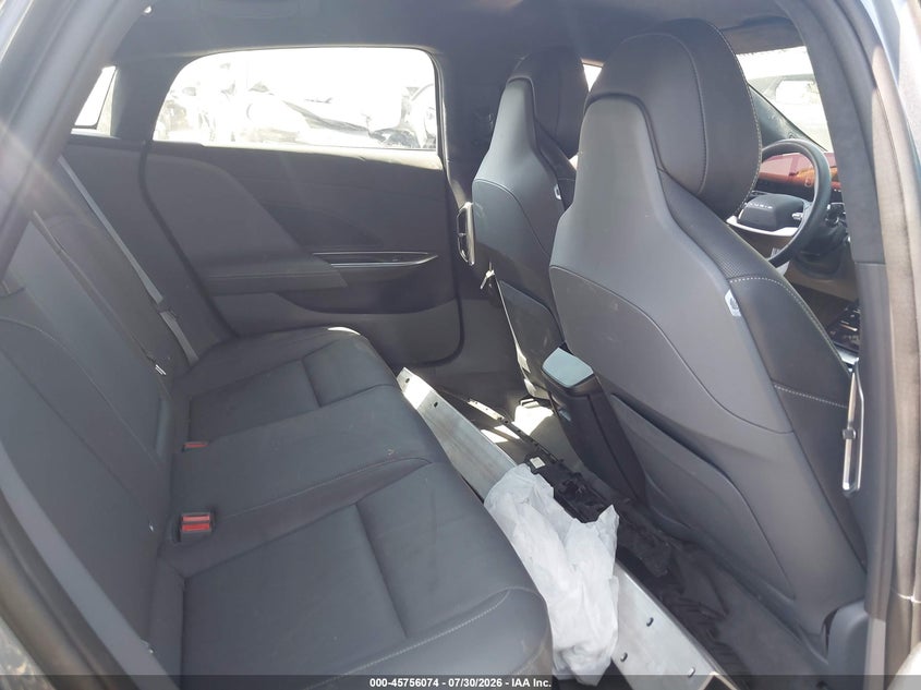 2024 LUCID AIR auction photo 8