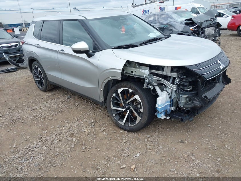 2024 MITSUBISHI OUTLANDER auction photo 1