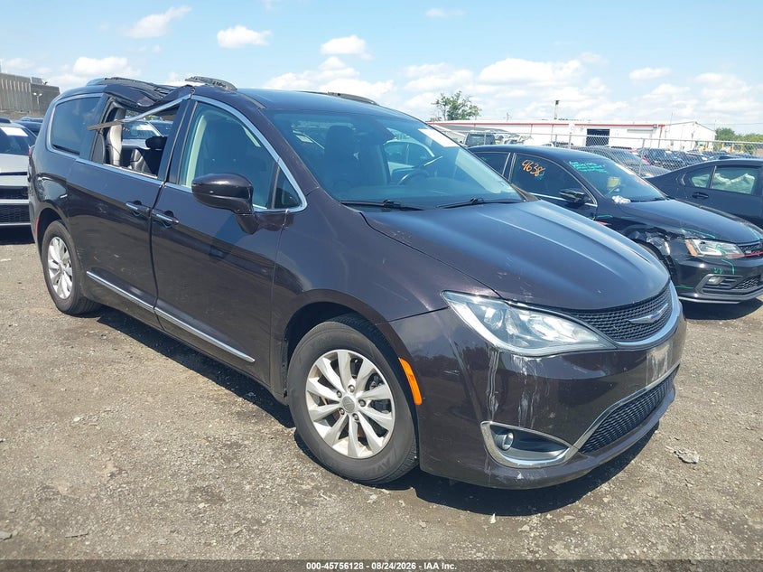Vin: 2c4rc1bg6kr627051, lot: 46254850, chrysler pacifica touring l 2019 img_1