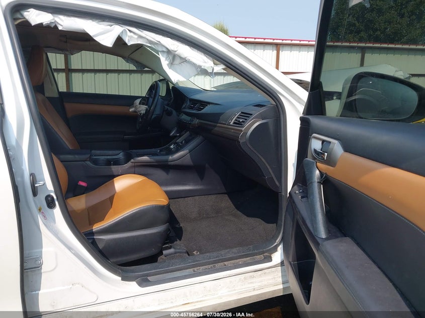2014 LEXUS CT 200H auction photo 5