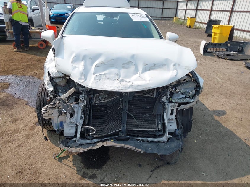 2014 LEXUS CT 200H auction photo 6
