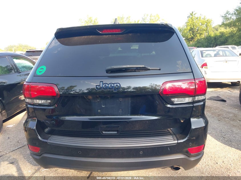 JEEP GRAND CHEROKEE - zdjęcie 17