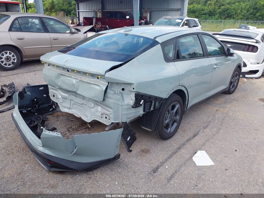 Vin: 3kpft4de3se208835, lot: 46255089, kia k4 lxs 20254