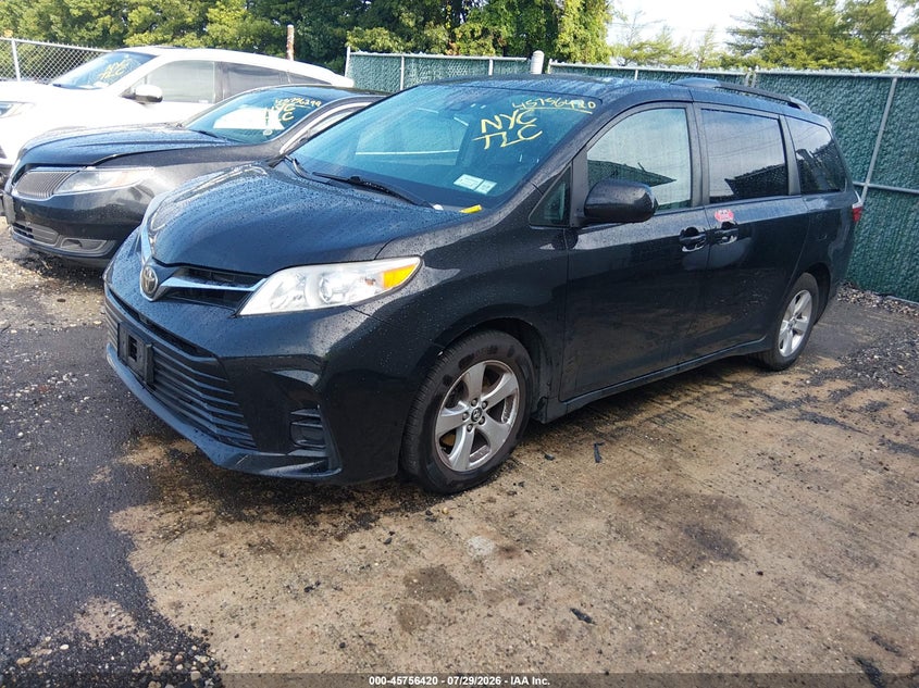 Vin: 5tdkz3dc2js945938, lot: 46255142, toyota sienna le 8 passenger 20182