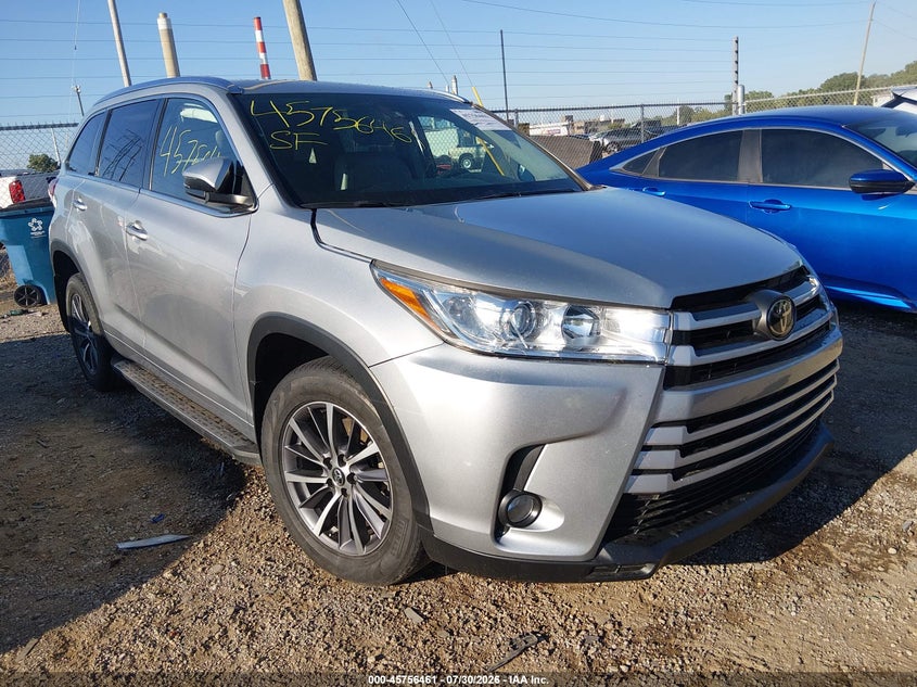 Vin: 5tdjzrfhxhs371560, lot: 46255183, toyota highlander xle 2017 img_1