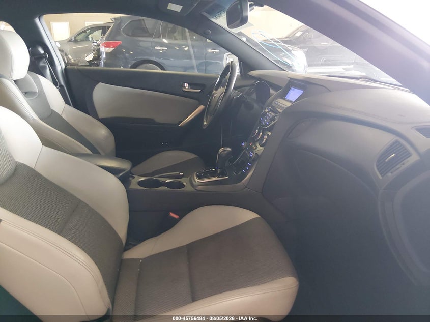 HYUNDAI GENESIS 2015 VIN KMHHU6KJ6FU124335