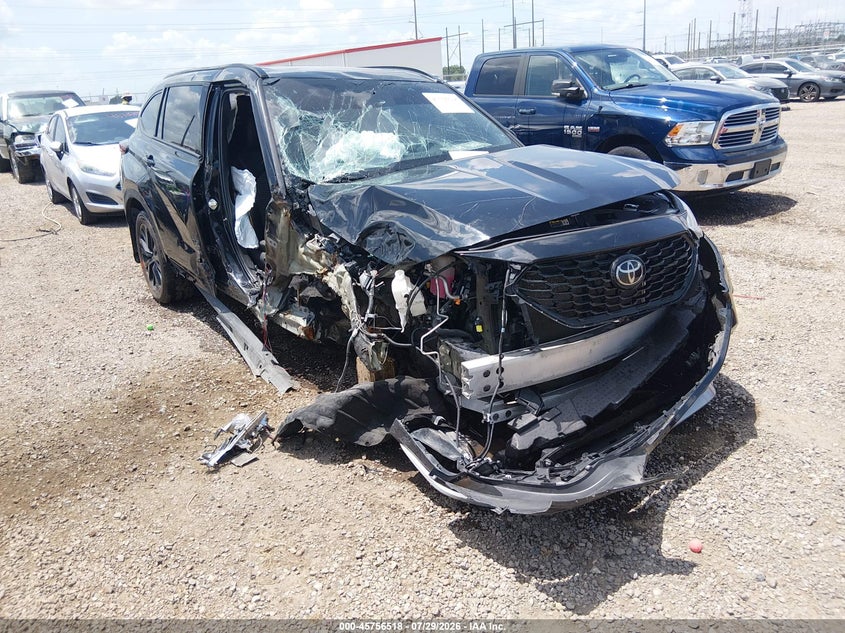 2024 TOYOTA HIGHLANDER auction photo 1