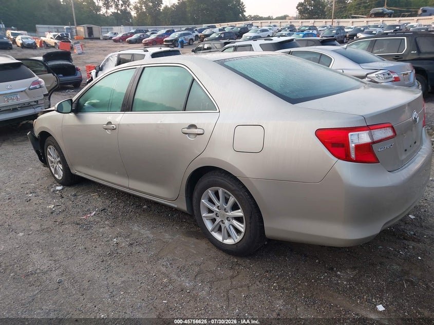 2013 TOYOTA CAMRY auction photo 3