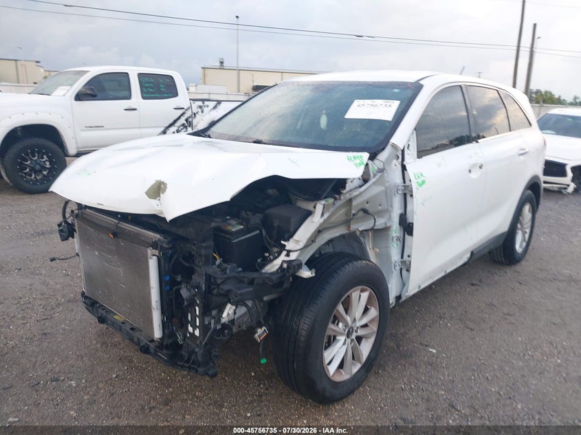 2019 KIA SORENTO auction photo 2