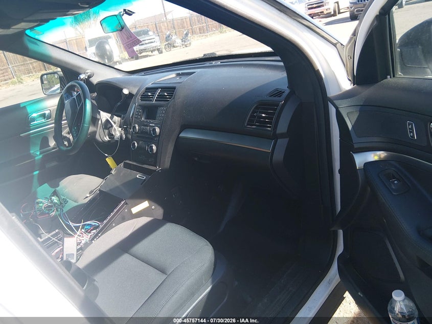 2018 FORD POLICE INTERCEPTOR UTILITY auction photo 5