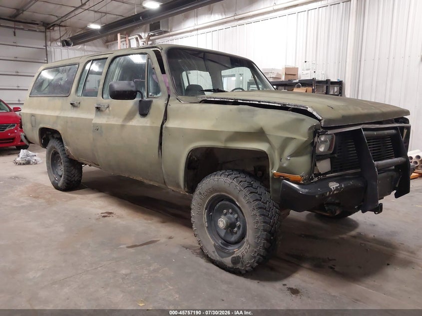 1983 CHEVROLET SUBURBAN auction photo 1